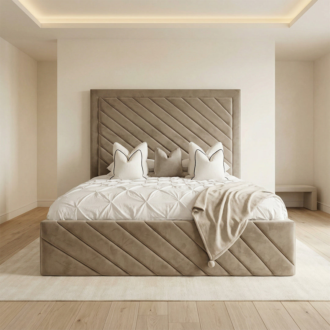 Amara Footboard Bed
