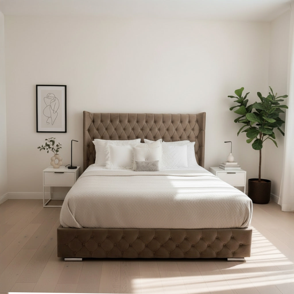Briar Chesterfield Bed